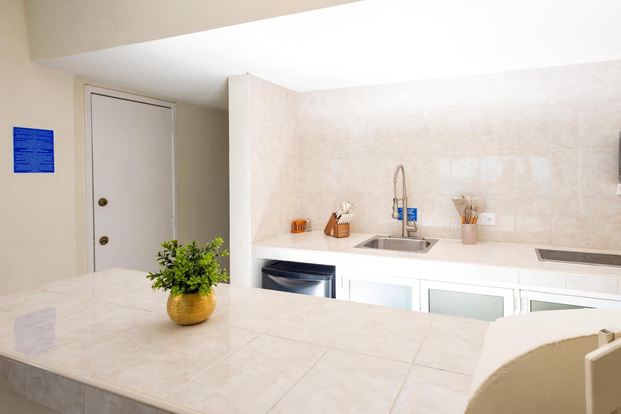 2 Story Oceanfront Penthouses On Cancun Beach! Eksteriør bilde